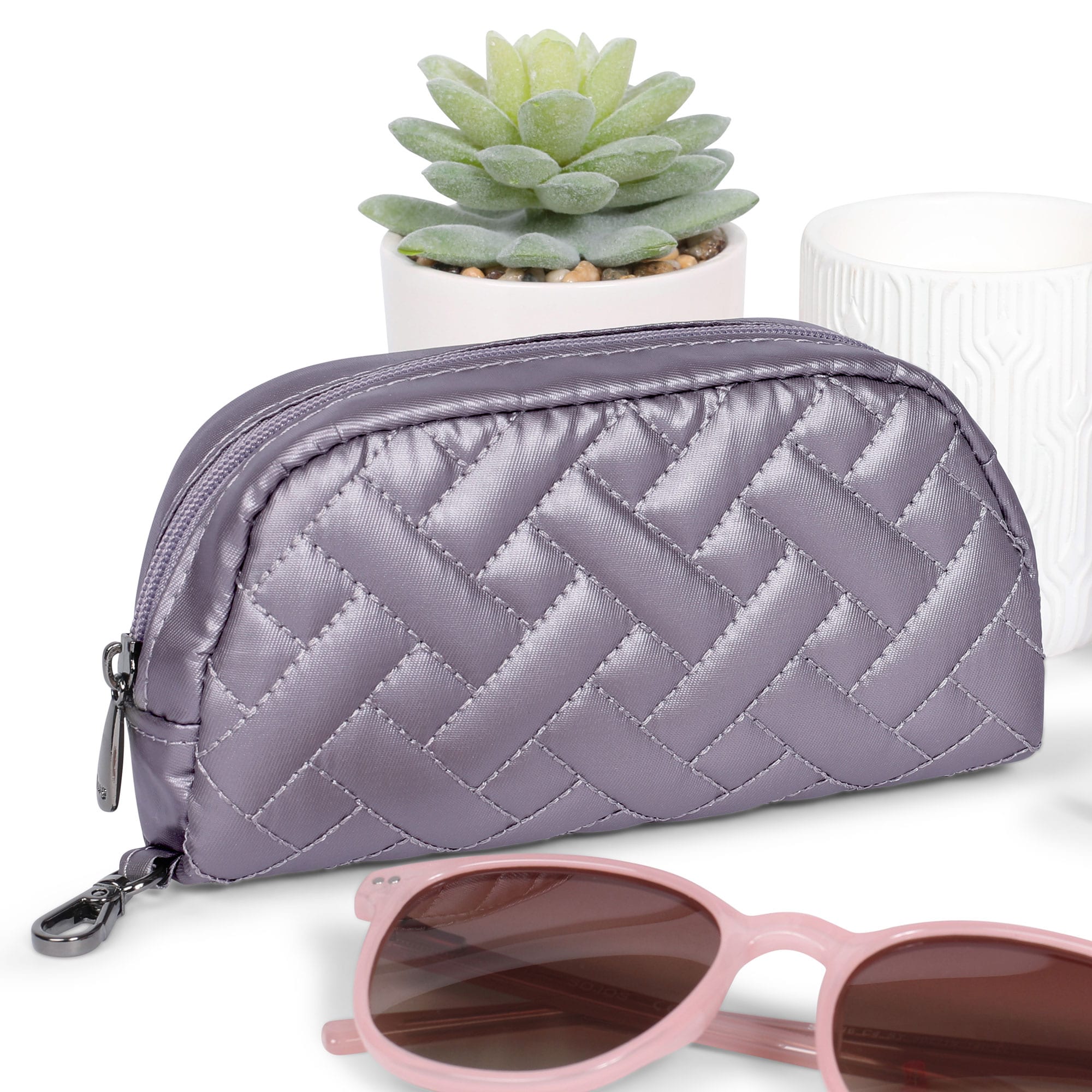 Bobsled Eyeglass Case - - Bobsled_Lifestyle_02_caec8e5c-7451-4cdf-9970-68b0cd880fe9